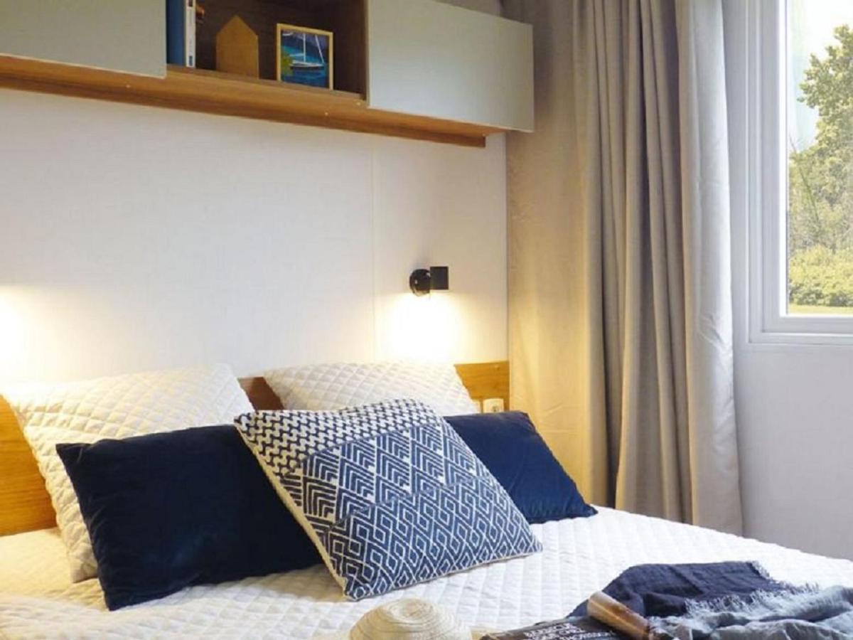 Chalet Op Camping Lauwersoog Met 3 Slaapkamers En Vaatwasser - Joycasa 외부 사진