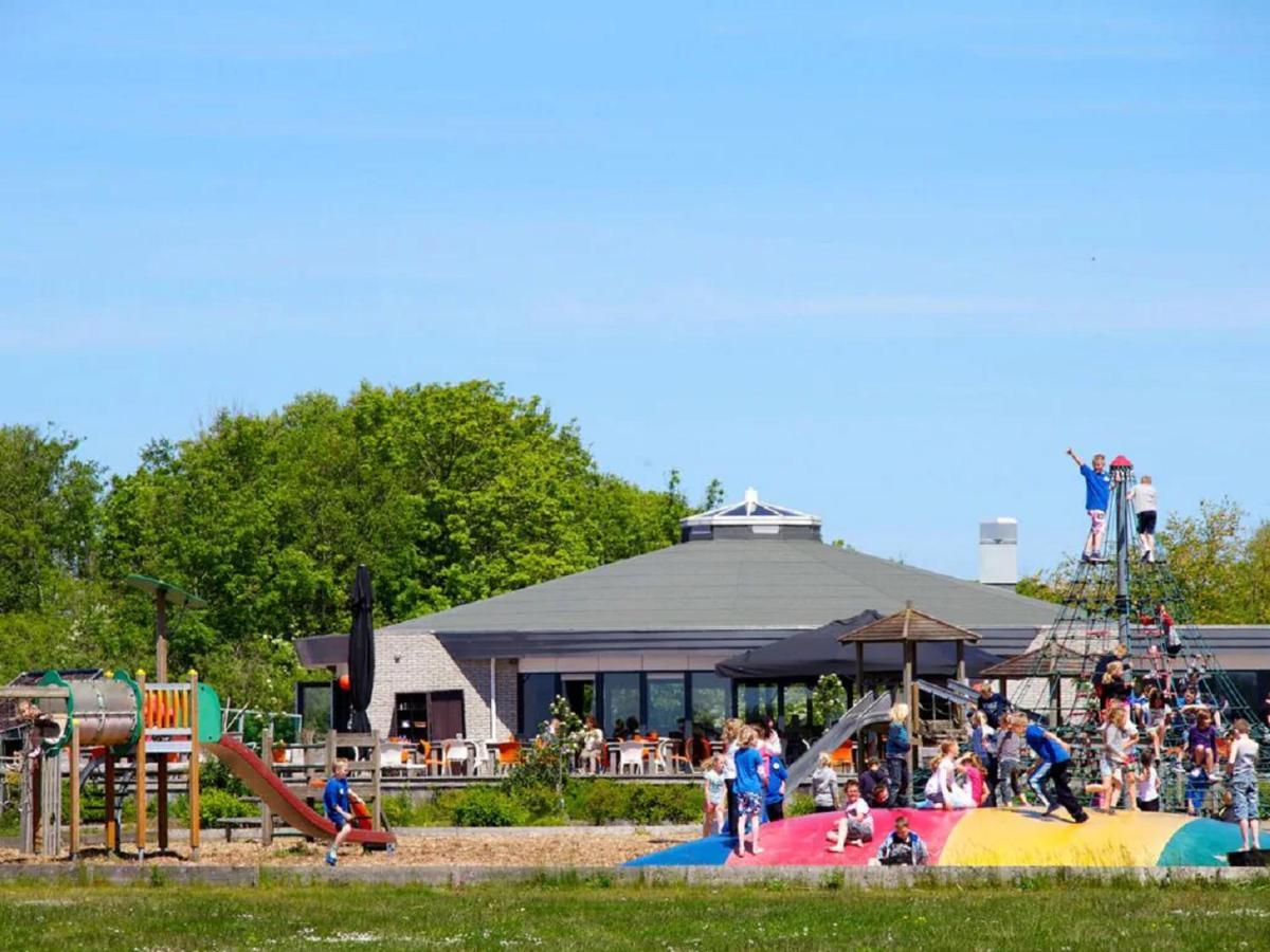 Chalet Op Camping Lauwersoog Met 3 Slaapkamers En Vaatwasser - Joycasa 외부 사진