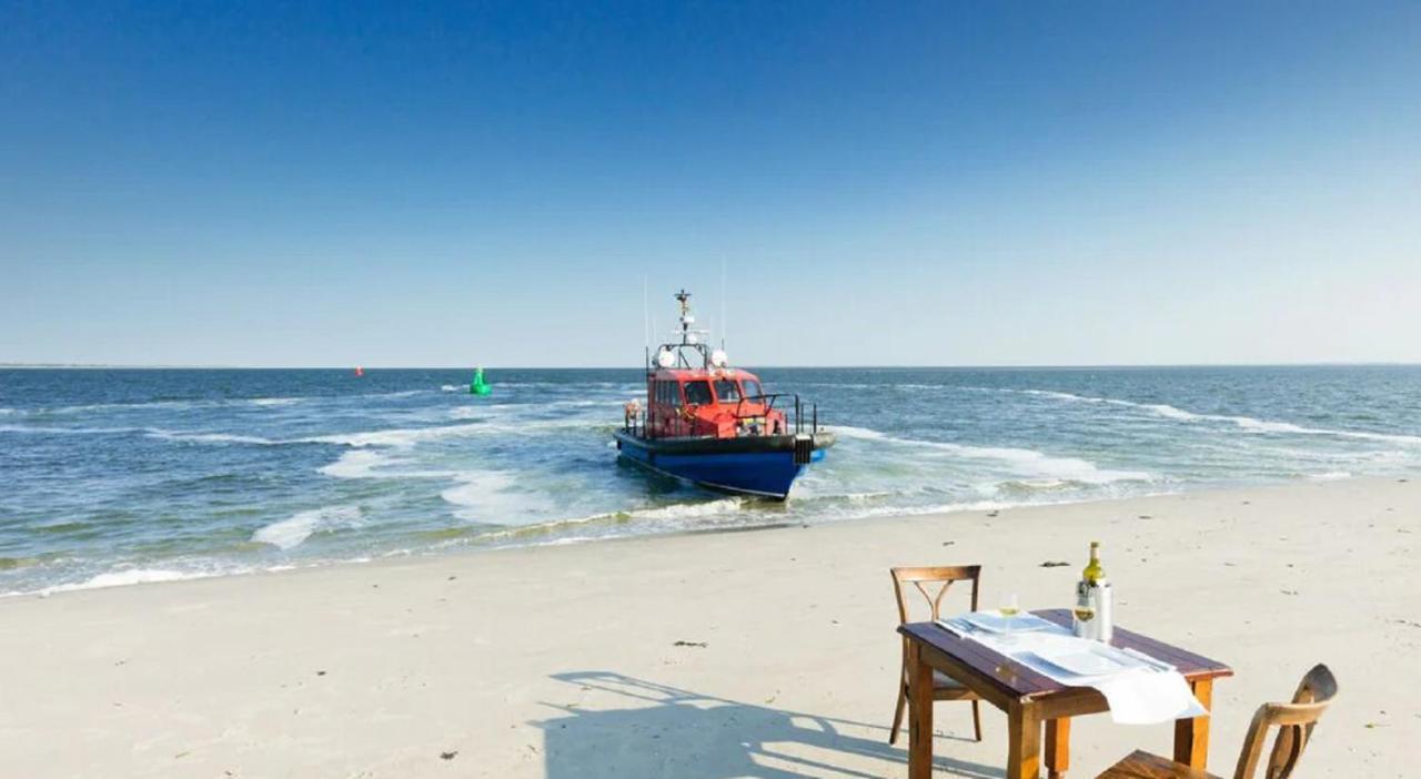 Chalet Op Camping Lauwersoog Met 3 Slaapkamers En Vaatwasser - Joycasa 외부 사진