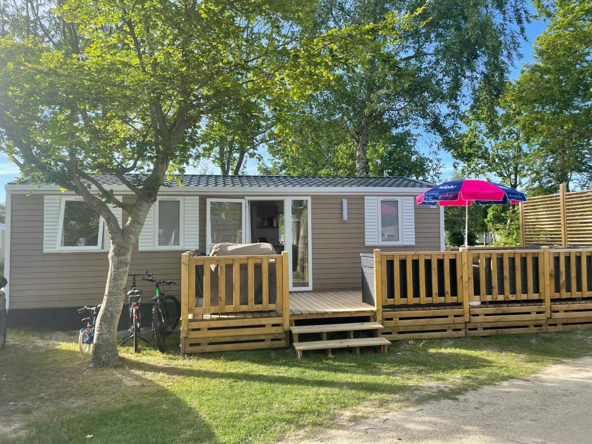 Chalet Op Camping Lauwersoog Met 3 Slaapkamers En Vaatwasser - Joycasa 외부 사진